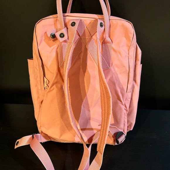 Fjallraven Backpack - Picture 4 of 4